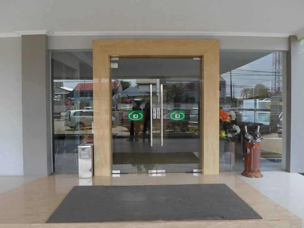 Hotel Grand Karawang Indah Exterior photo