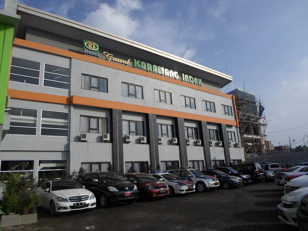 Hotel Grand Karawang Indah Exterior photo