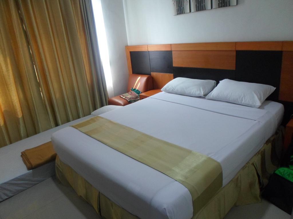 Hotel Grand Karawang Indah Room photo